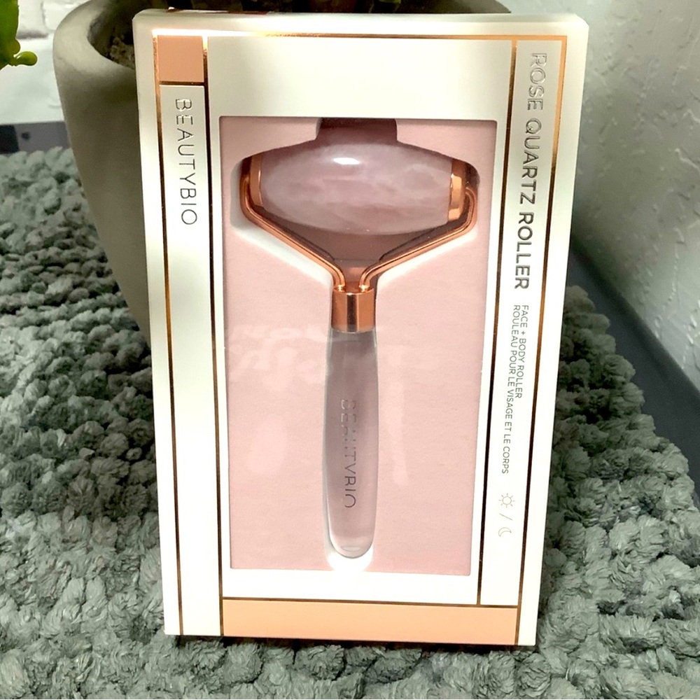 Beauty Bio Rose Quart Roller for Face and Body. Brand New